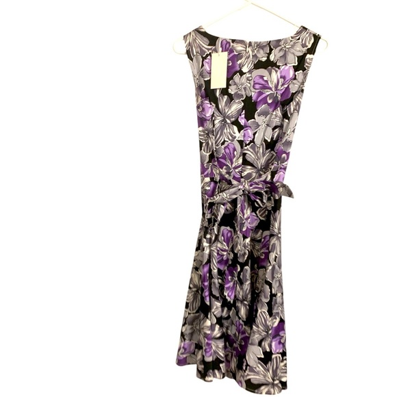 Oten Fit snd Flare Dress, Gorgeous Colours,Back Zipper, Stretch - Picture 3 of 9